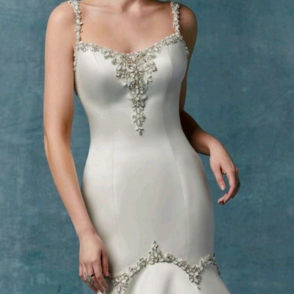 New Maggie Sottero Wedding Dress being stored at bridal store until sold - Picture 3 of 4